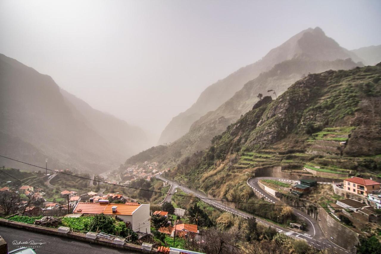 Green Valley House Madeira リベイラ・ブラーヴァ エクステリア 写真